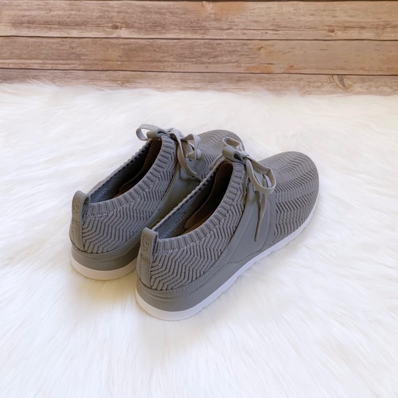 UGG Women’s Willows Sneakers In Seal Grey - Picture 3 of 8